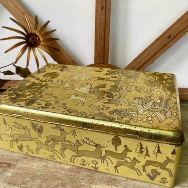 Vintage H. Bahlsen's Deer Tin, English Country Hunting Scene, Foxhound With Hunters On Horseback, Hannover Germany, Gold Tone Biscuit Tin 