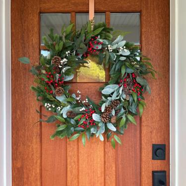 Classic Red Berry Evergreen Christmas Wreath, Boho Christmas Wreath, Sophisticated and Classic Holiday Wreath 