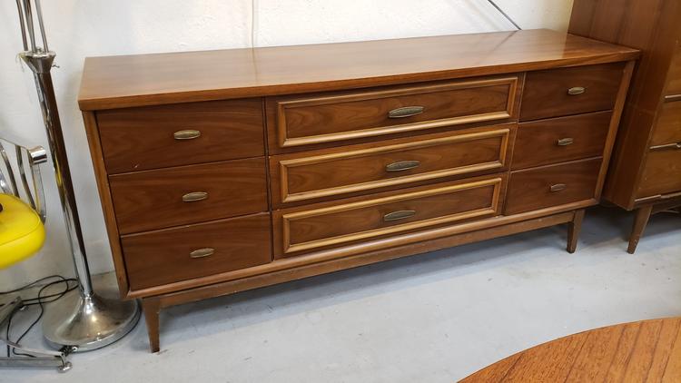 Mid-century Modern Walnut 9-drawer Dresser