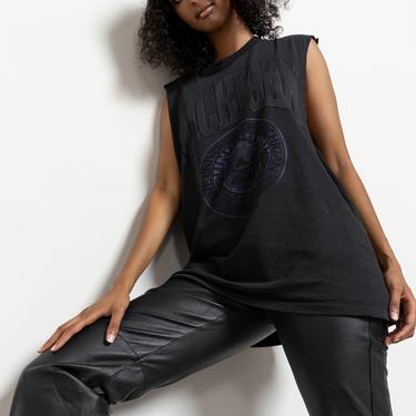 MICHIGAN TRAVEL TEE sleeveless vintage ripped dyed black oversize University Collegiate t-shirt / Medium Large 