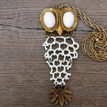 Retro Mid Century Gold and Cream Eyelet Eye Owl Necklace 