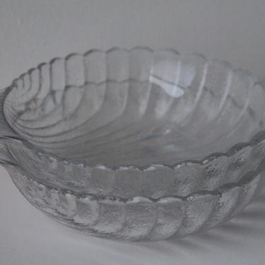 Set of 2 Glass Shell Dishes