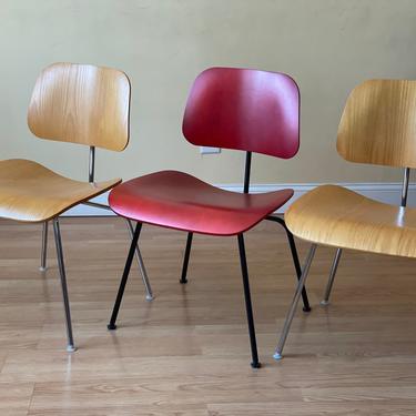 Three Herman Miller Eames Molded Plywood Dining Chairs 
