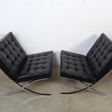 Barcelona Chairs Mies van der Rohe Black Leather Chairs 