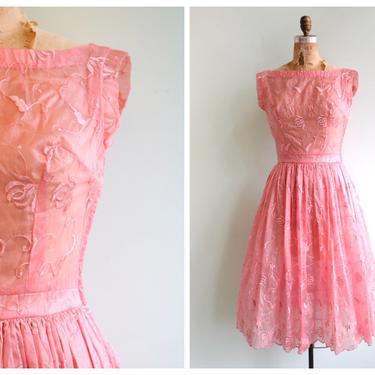Vintage 1950's Pink Scalloped Hem Embroidered Dress | Size Small 