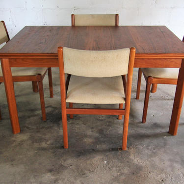 Furbo Mid Century Danish Teak Expandable Dining Table &amp;  Four (4) J L Moller Chairs 