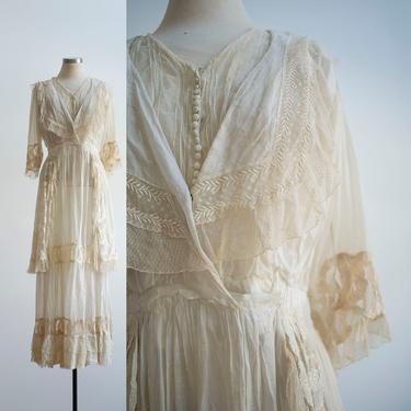 Turn of the Century Wedding Gown / Antique White Cotton Gown / Antique Lace Wedding Gown / Edwardian Victorian Lawn Gown / Antique Lawn Gown 