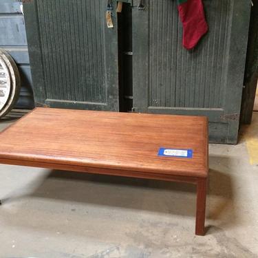 Vintage mid century teak Hornback Mobel Fabrik coffee table. $350. And 25% in the month of December. #midcenturymodern #vintageteak #hornbackmobel