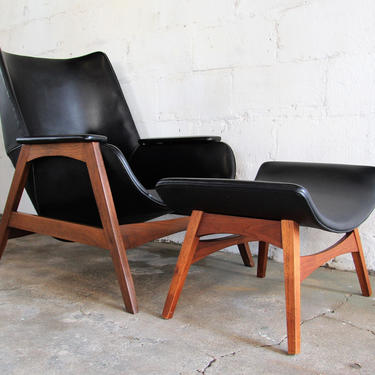 Mid Century Modern Danish Lounge Chair and Ottoman By Foster McDavid S/2 