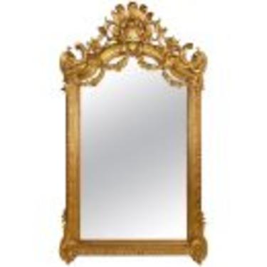 19th Century Louis XV French Carved and Giltwood Mirror