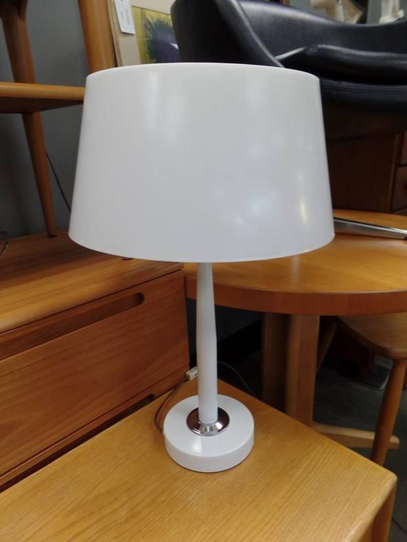 Mid-Century Modern white metal and acrylic lamp