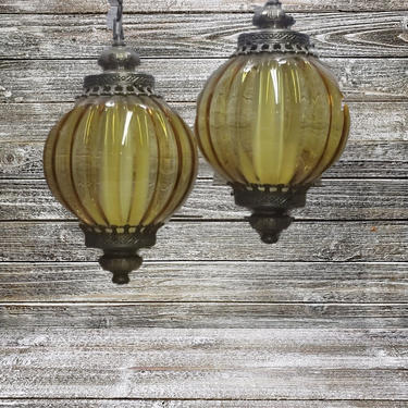 Vintage Globe Hanging Lamps, 1960s Amber Glass Swag Lamps, Vintage Pendant Lamp Home Decor, Chain Hanging Ceiling Lamp, Vintage Lighting 