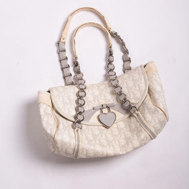 Christian Dior Rare Heart Lock Romantique Monogram Shoulder Bag Gray White Chain Link Strap Logo Y2K Trotter 