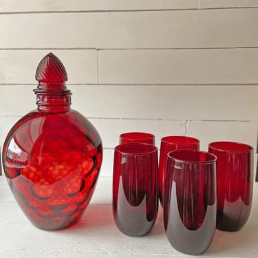 Vintage Ruby Honecomb Decanter Bottle, Wheaton Glass, 5 Glasses Set // Ruby Red Anchor Hocking Tumblers // Red Christmas Barware // Gift 