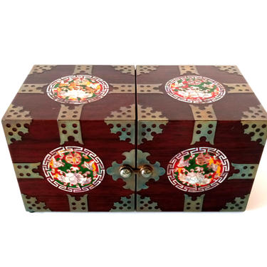 Lacquer Asian Mother of Pearl Jewelry Box 