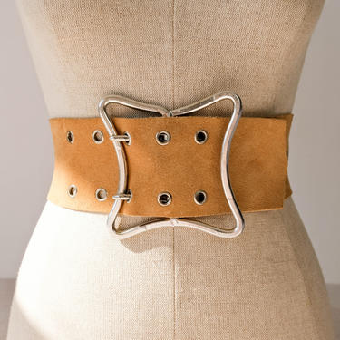 Vintage 70s Tan Suede Leather Multi Grommet Wide Belt w/ Large Silver Star Buckle | Made in Spain | 100% Genuine Leather | 1970s Womens Belt 
