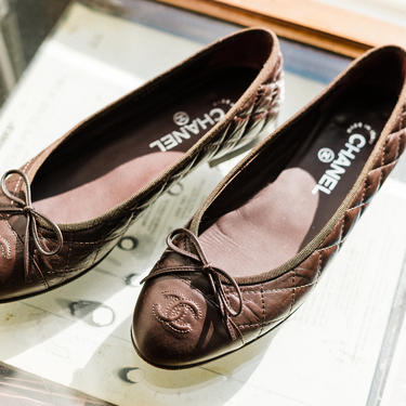 2000s Classic Chanel Flats in Chocolate Brown 
