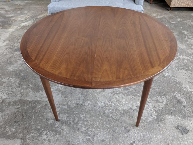 Mid Century Danish Refinished Walnut, Vintage Round Dining Table With Leaves