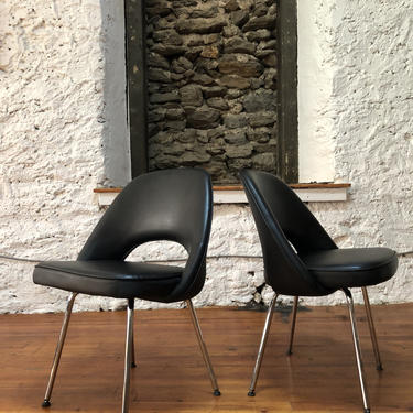 Mid century modern chairs Erol Saarinen chair mid century side chair a pair 