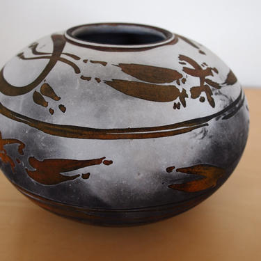 SCOTT LINDBERG RAKU Vase pot jar, smoky pattern, studio pottery vase ceramic porcelain, japanese zen raymor bitossi eames era modern by refugegallery