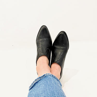 90s black ankle boots 