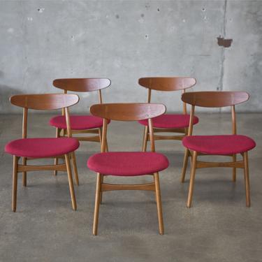 Hans Wegner CH30 Chairs in Teak, Oak, Denmark 1950's - Set of Five