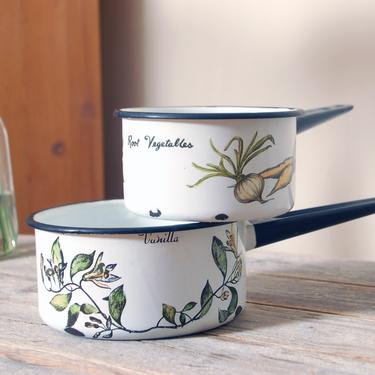 Vintage enamelware pot set / two hand painted floral enamel pots by Dela-Ware / enamel pans / rustic cottage farmhouse kitchen decor 