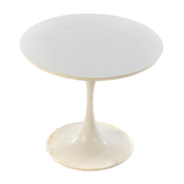 Eero Saarinen &quot;Tulip&quot; Side Table by Knoll
