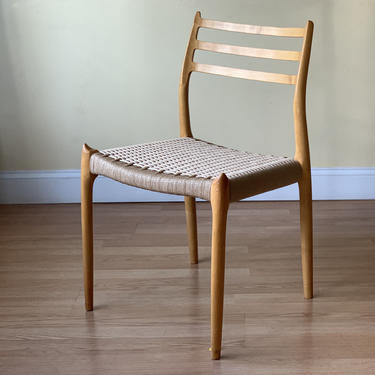 ONE Møller Model 78 Side Chair, Designed by Niels Otto Møller, by J.L. Møllers Møbelfabrik, tiger maple and Danish paper cord 