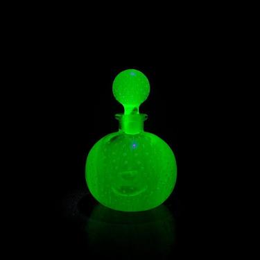 Vintage Controlled Bubble Bullicante Green Perfume Bottle Uranium Glass Made in Czechoslovakia 