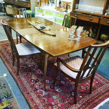 Broyhill Brasilia dining table with 4 chairs $825