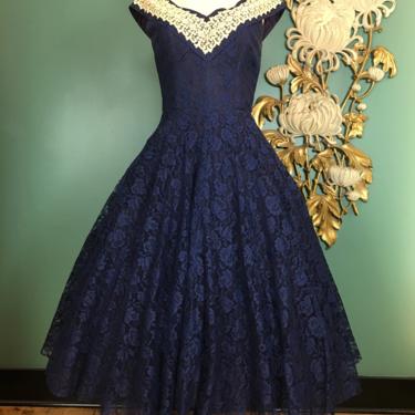 1950s party dress, navy blue lace, vintage 50s dress, fit and flare, 1950s formal, blue and white, 29 waist, medium, rockabilly, prom dress 