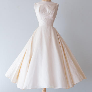 Vintage 1950s Dress - 50s Tea Length Wedding Dress Ivory Silk Dupioni With Full Skirt // Waist 26 by xtabayvintage