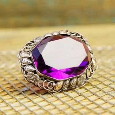 Vintage Sterling Silver Amethyst Brooch, Silver Leaf Frame, Large Faceted Purple Gemstone, Beautiful Amethyst Pin, 1 1/2” W x 1 1/8” L 