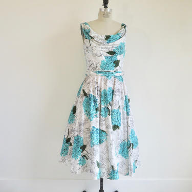 Unique Vintage 1950's Style Turquoise Blue and White Cotton Floral Fit and Flare Dress Full Skirt Swing Rockabilly 31.5&amp;quot; Waist Medium 