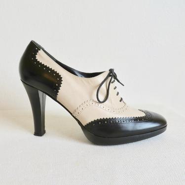 Size 9.5 Italian Black and Cream White Leather High Heel Wing Tip Oxford Shoes Heels Spectator Two Tone Lace Up Via Spiga Made in Italy 