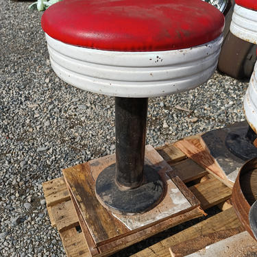 Vintage soda fountain stools 13"×19"
