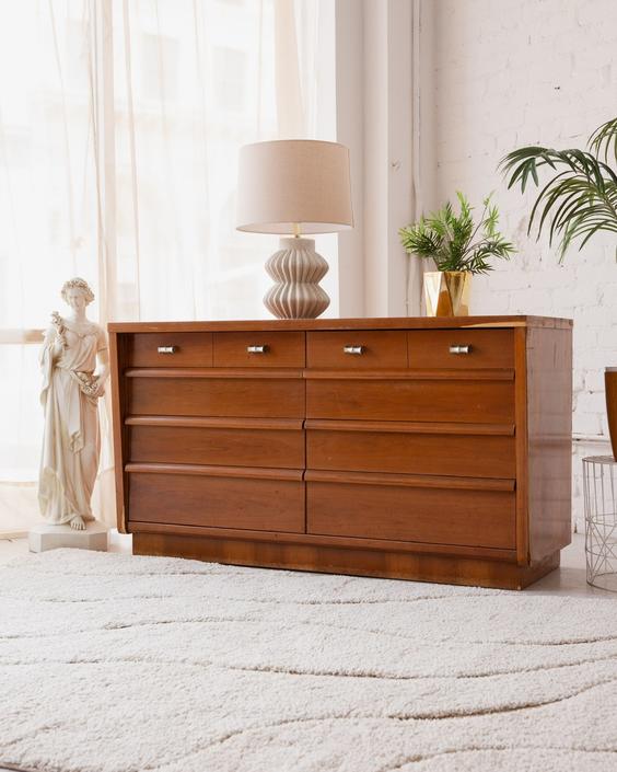 Eight Drawer Dresser By Cavalier From, Cavalier Furniture Dresser