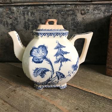 French Gien Floral Faïence Teapot, Plate, Indigo Floral, Opaque Porcelain, Terre De Fer Indiana, French Farmhouse, Farm Table 