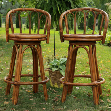 LOCAL P/U Chicago, Il area or your Shipper!!! Set of 2 Vintage Rattan Swivel Barstools, Boho Chairs, Mcm 