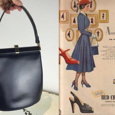 Kicking Up Heels - Vintage 1950s 1960s Navy Blue Faux Patent Leather Vinyl Handbag Purse 