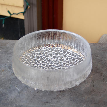 A Tapio Wirkkala Ultima Thule Crystal 3 Toe Footed Bowl Iittala Glassworks Finland Crystal ~ 7 3/8&amp;quot; dia. ~ Ice Crystal Salad / Serving Bowl 
