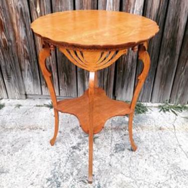 Antique end table. Minor damage to wood detail on back side. 22 diameter 30 tall. #antique #vintage #petworth #washingtondc #dc