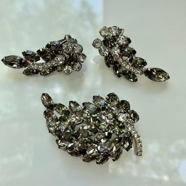 1950'S Rhinestone Brooch & Clip Earring Set - Quality Smokey Gray Crystals - Prong Set 