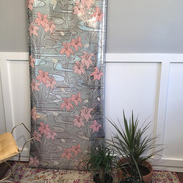 Vintage Wallpaper Vinyl Metallic Paper Pink Silver Floral 1970s 60s Tulip five yard roll High quality 