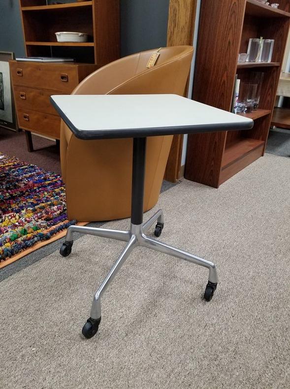                   Vintage side table from the Aluminum Group by Herman Miller