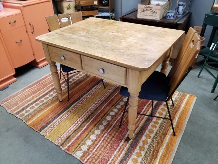 Antique bakers table with drop leaf