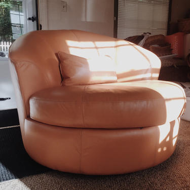 Oversized Peach Italian Leather Swivel Chair, Peach Swivel Chair, Large Swivel Chair, Leather Swivel Chair 
