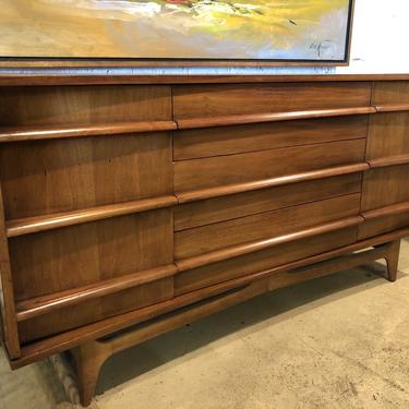 Curved front credenza