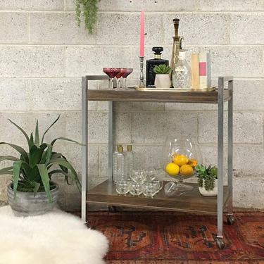 LOCAL PICKUP ONLY —————- Vintage Bar Cart 